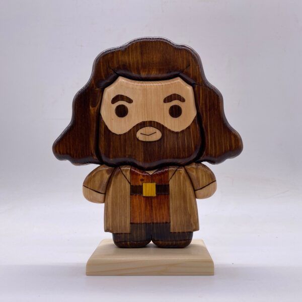 Rubeus Hagrid in legno creazione artigianale