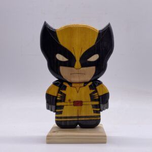 Wolverine in legno creazione artigianale